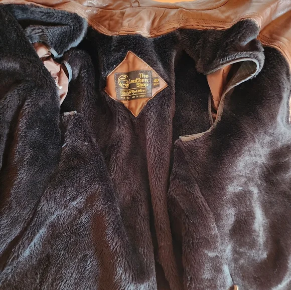 Vintage Leather Jacket - Picture 8 of 8